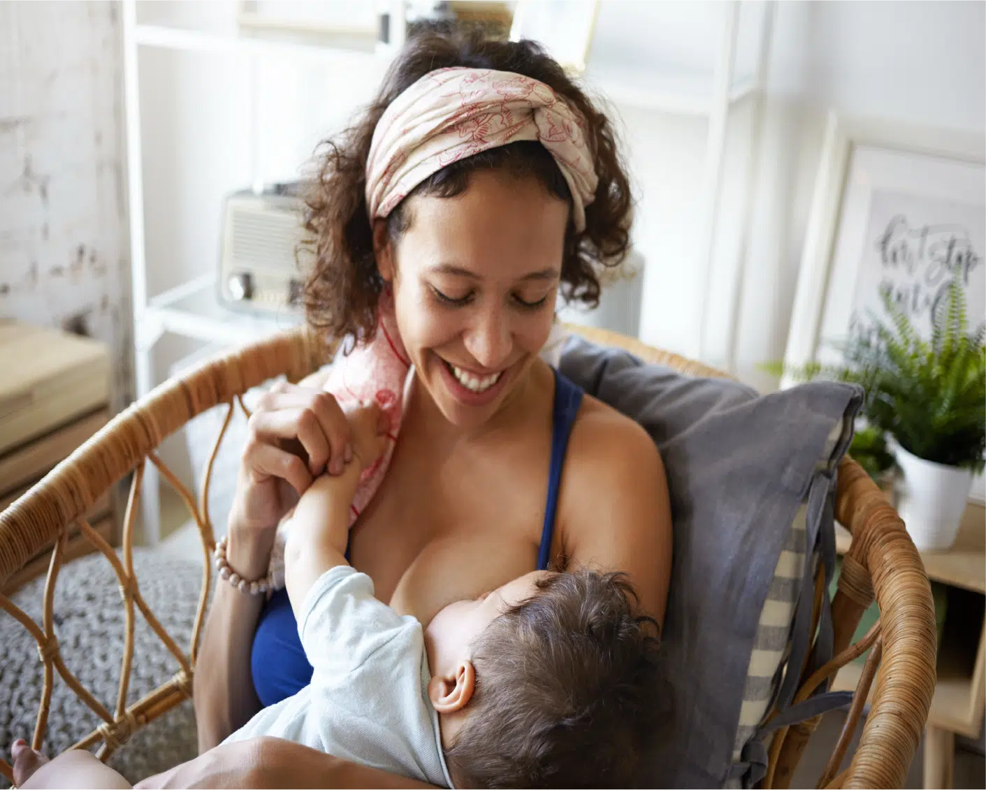 Getting your breastfed baby to sleep for longer overnight – Safe