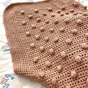 Hand knit blanket - ROSE