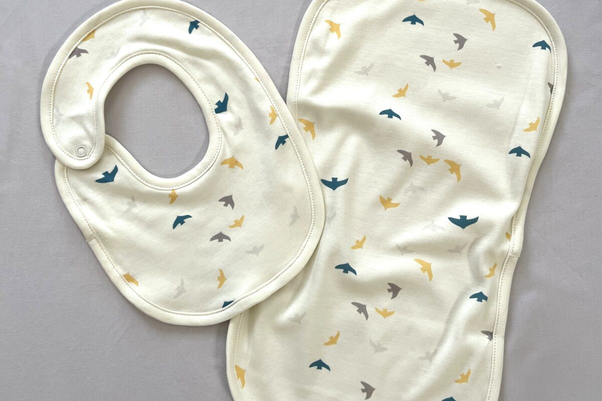 baby bib and burp cloths BIRDS